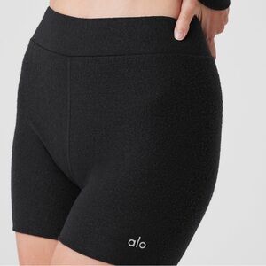 Alolux High- Waist Me Time Short